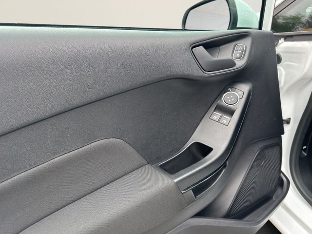 Ford Fiesta Cool & Connect 1.0 Klima+PDC+DAB+Temp+Gar