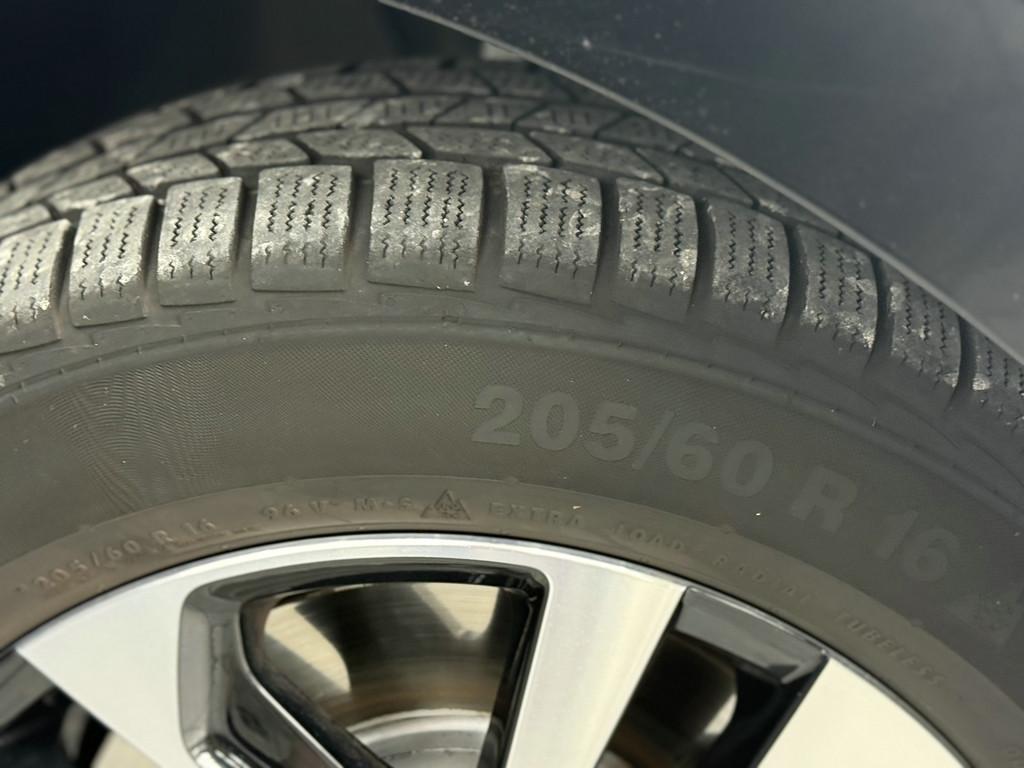 Volkswagen Touran 2.0 TDI United, 7-Sitzer, Navi, Pano, AHK, миниатюра 4