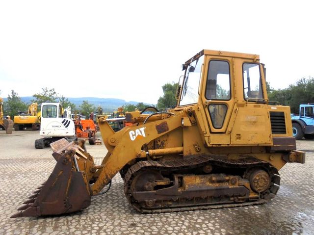 CAT 943