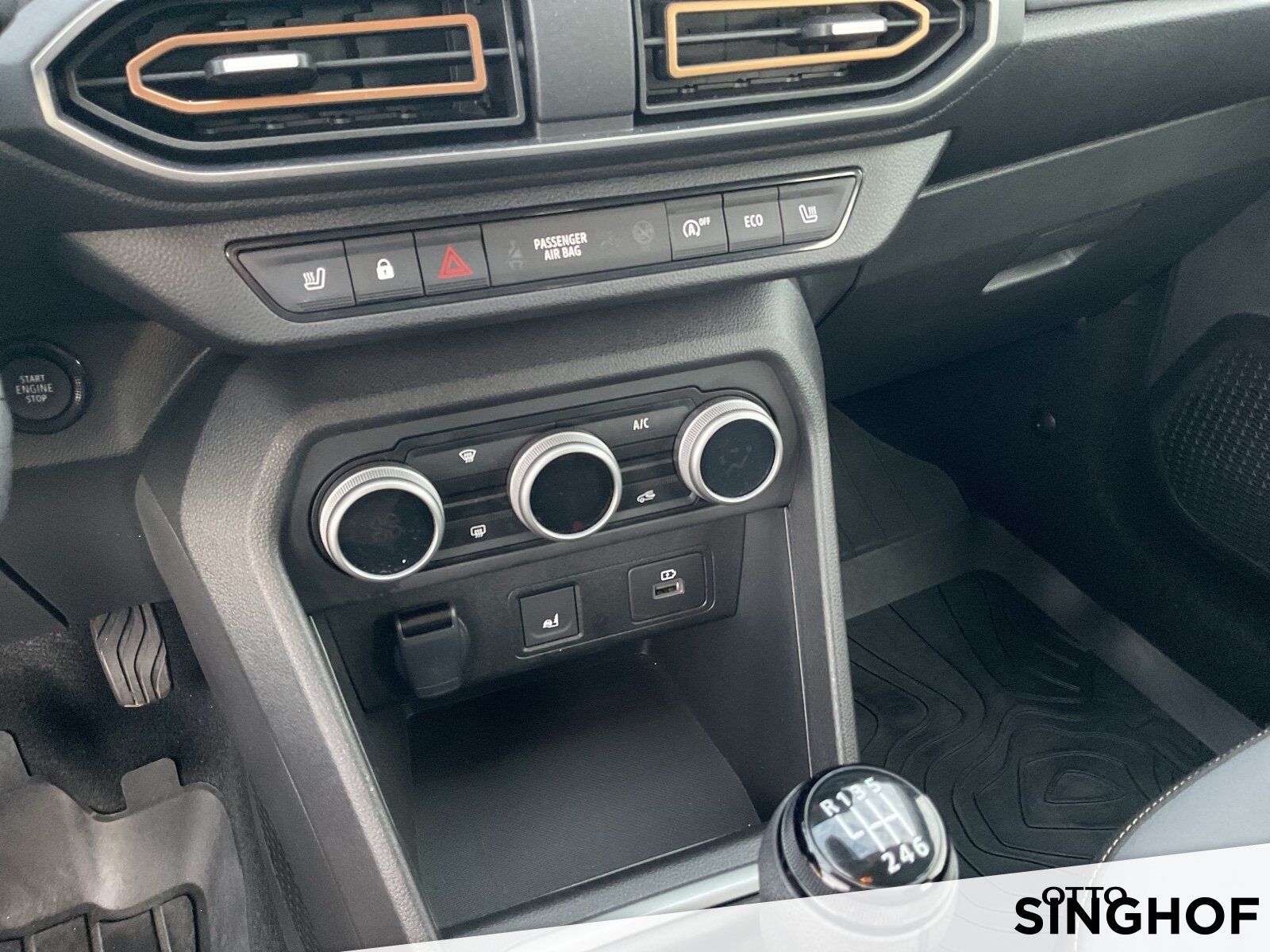 Fahrzeugabbildung Dacia Sandero Stepway Extreme+ TCe 100 ECO-G