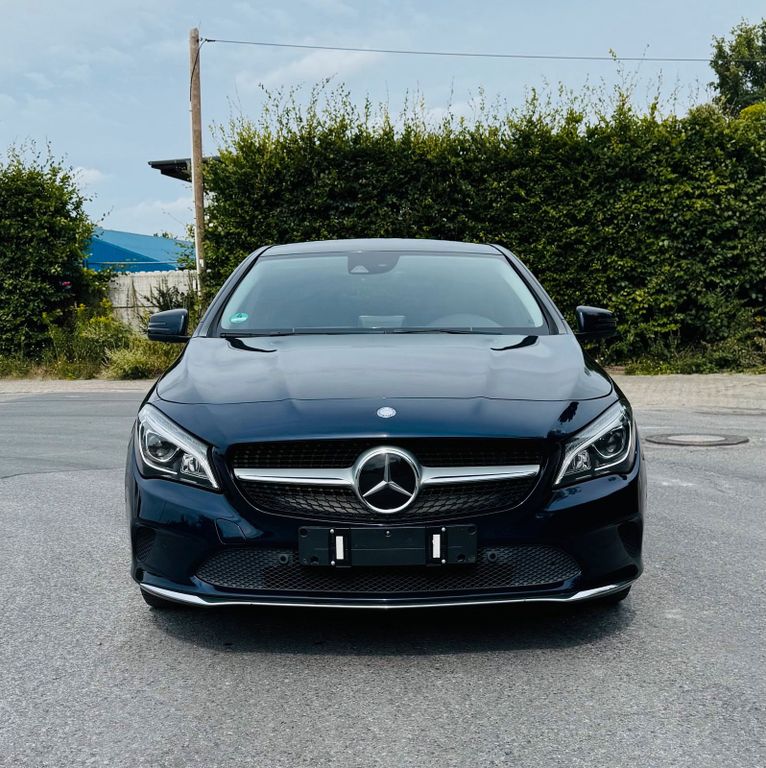 Image of Mercedes-Benz CLA 220 Shooting Brake