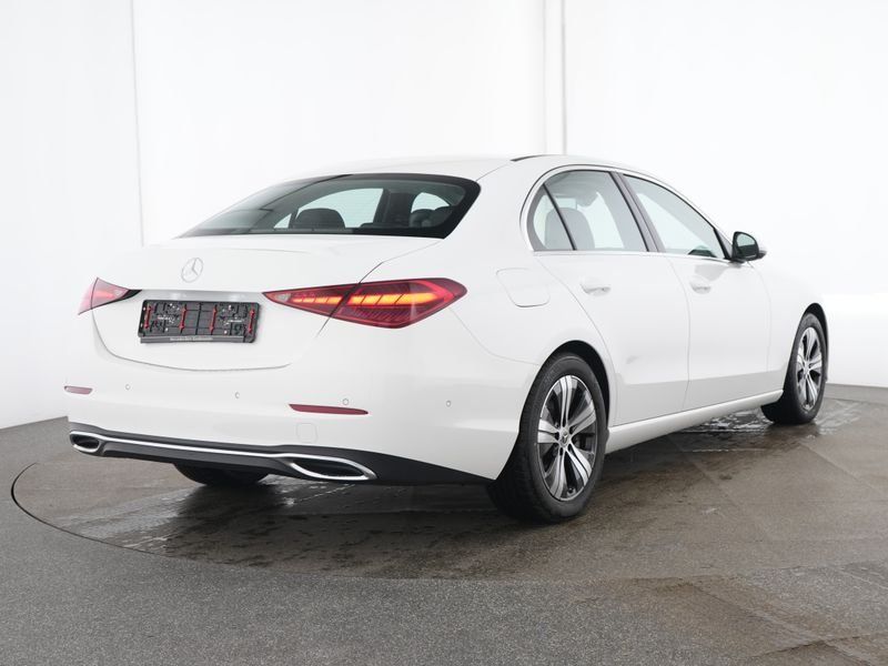 Fahrzeugabbildung Mercedes-Benz C 200 AVANTGARDE*TOTWINKEL*KAMERA*LED*SPURHALTE