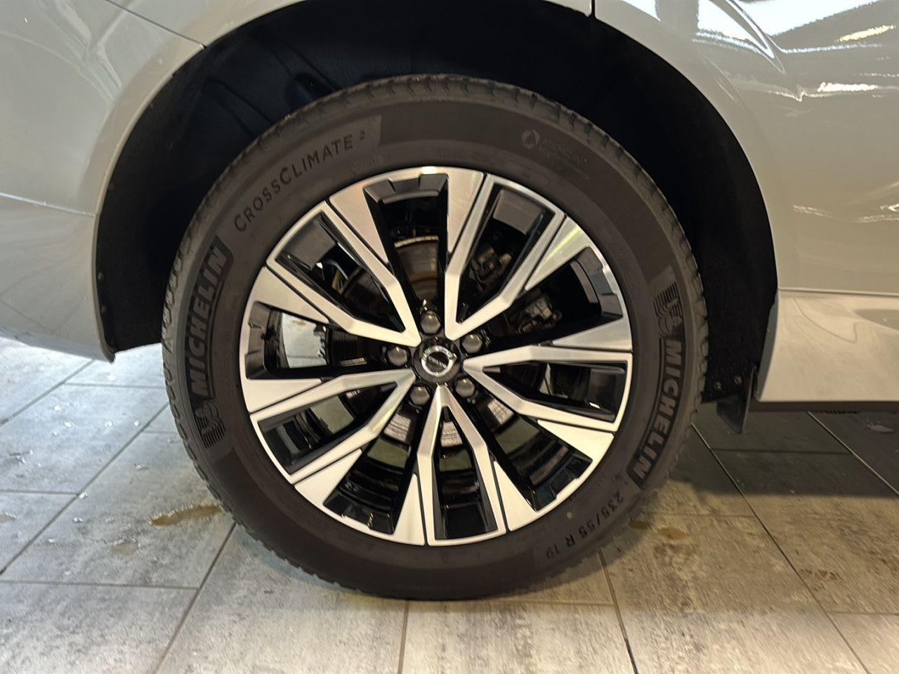 Volvo XC60 XC 60 Plus Dark AWD Bluetooth LED Klima, миниатюра 21