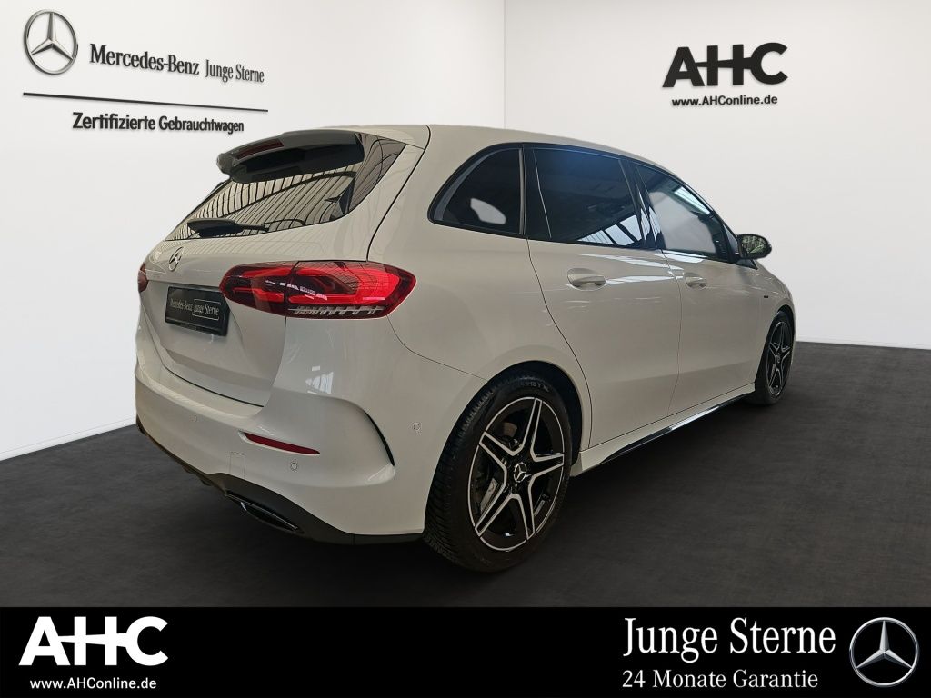 Fahrzeugabbildung Mercedes-Benz B 200 AMG Night Multibeam Sound Sport KAM Navi