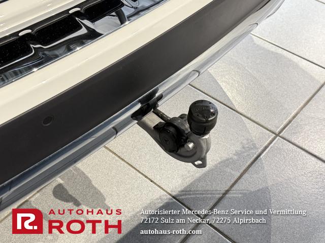 Mercedes-Benz GLB 220