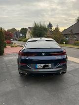 BMW X6 M50 M50d Standheizung Massage Iconic Glow - BMW X6 M50 aus 2020