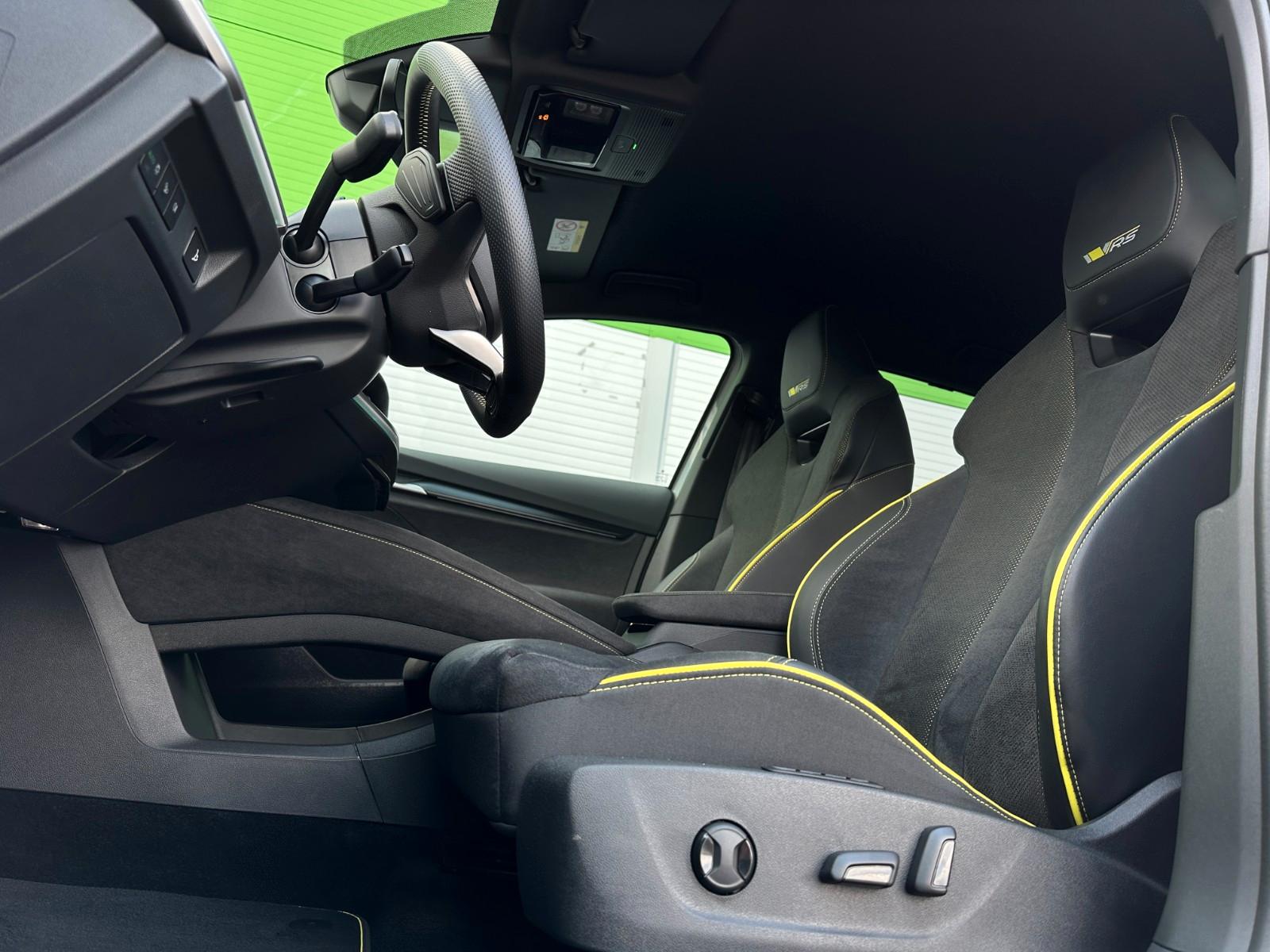 Skoda RS 340PS 4x4 NAVI Wär.Pumpe DCC eHK LM21"AHK