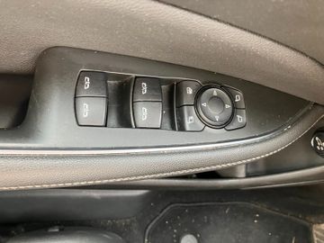 Opel Insignia - 11