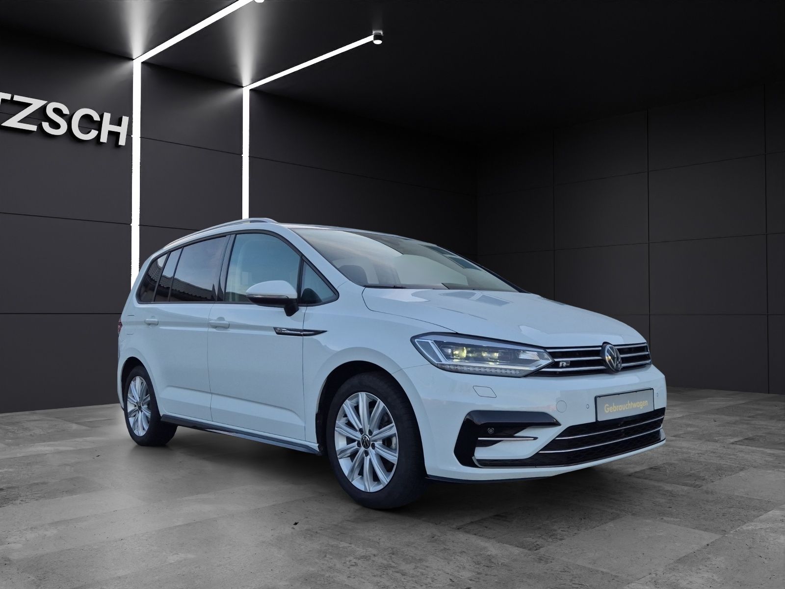 Fahrzeugabbildung Volkswagen Touran TSI Comfortline DSG R-Line LED Navi AID A