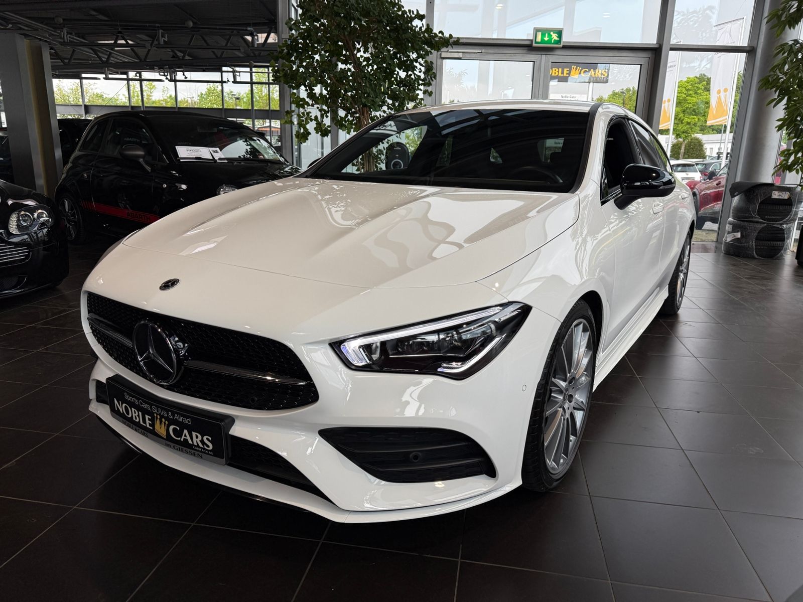 Fahrzeugabbildung Mercedes-Benz CLA 250 Shooting Brake  AMG NIGHT LED NAVI