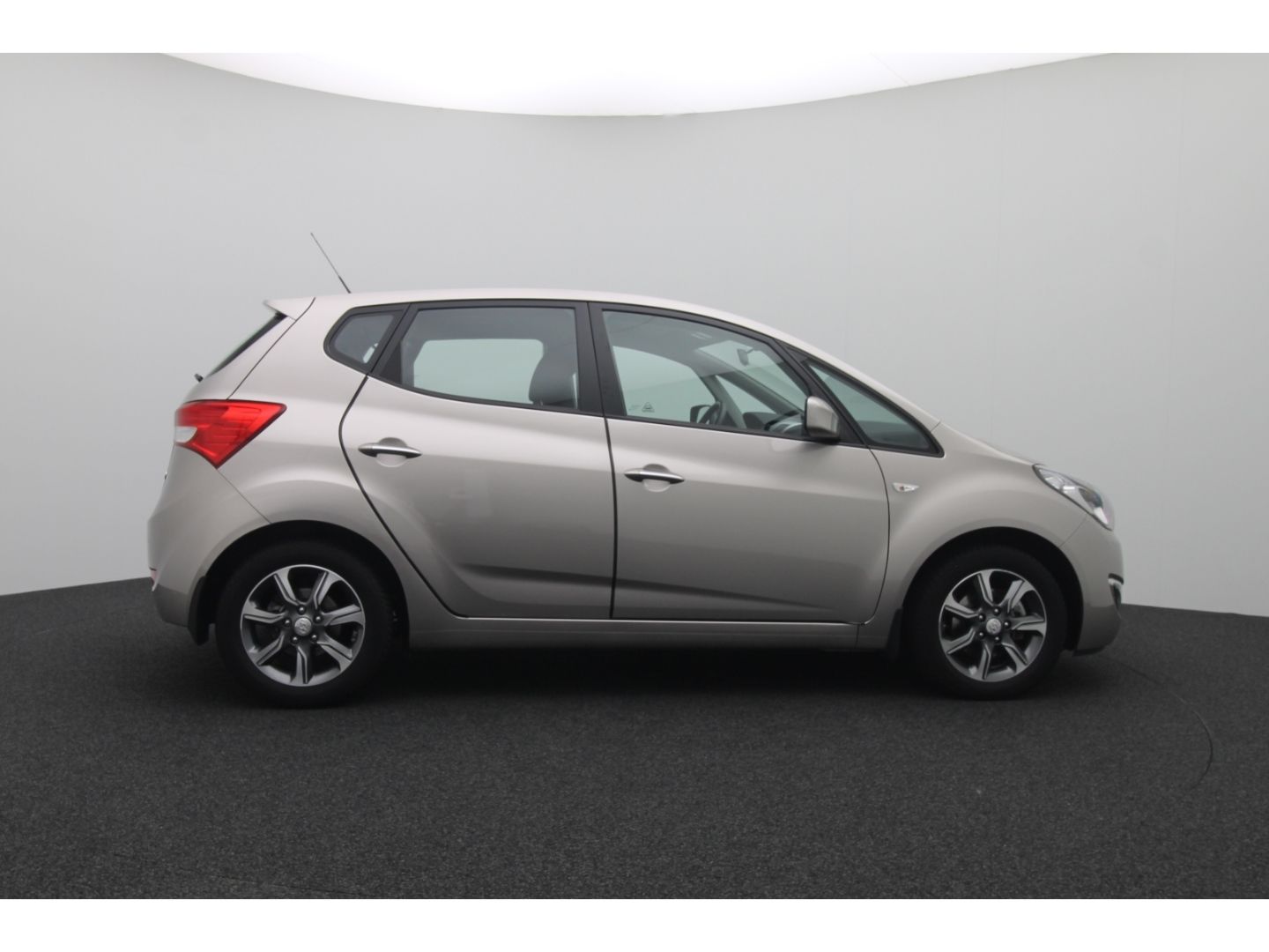 Fahrzeugabbildung Hyundai ix20 Klimaauto SHZ Tempomat Kamera Navi