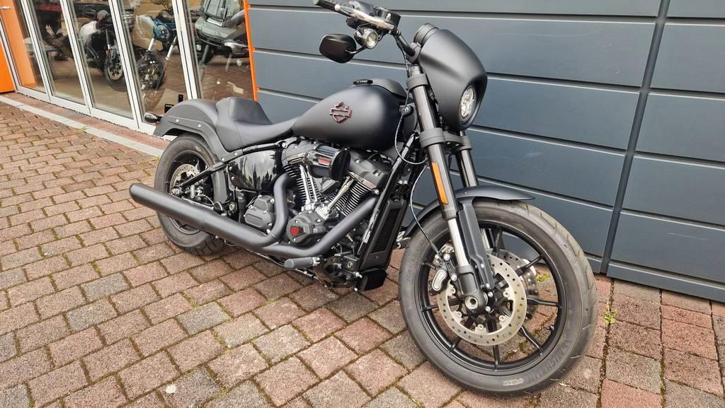 Harley-Davidson LOW RIDER S FXLRS Matt Schwarz Vorverlegte Raste