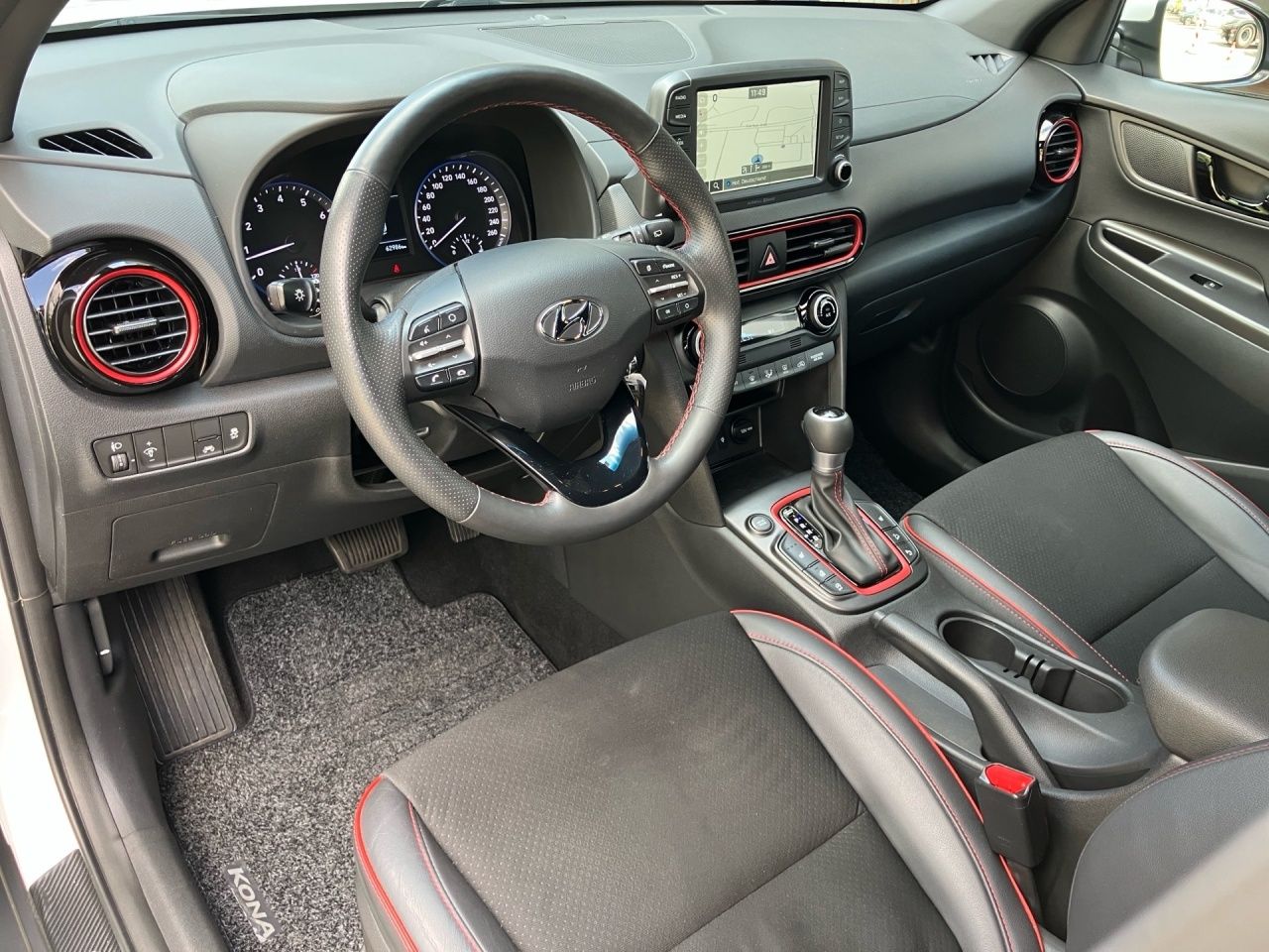 Fahrzeugabbildung Hyundai KONA STYLE SHZ*LHZ*NAVI*USB*KLIMAA*