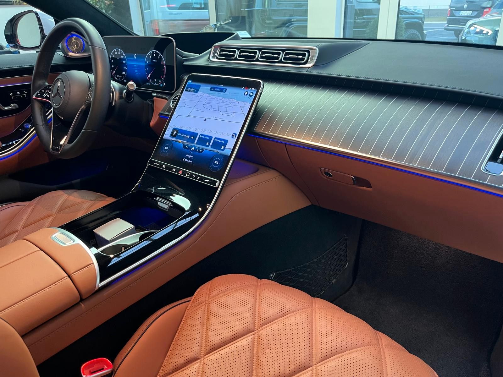 Fahrzeugabbildung Mercedes-Benz S 680 Maybach 4Matic | High End Interior |