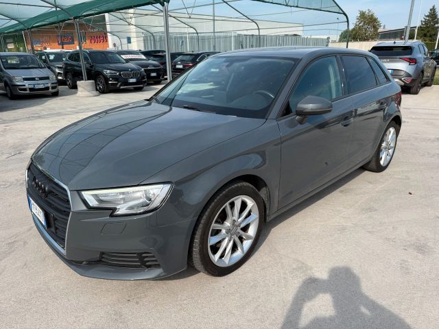 AUDI Audi A3 SPB 2.0 TDI S tronic Business