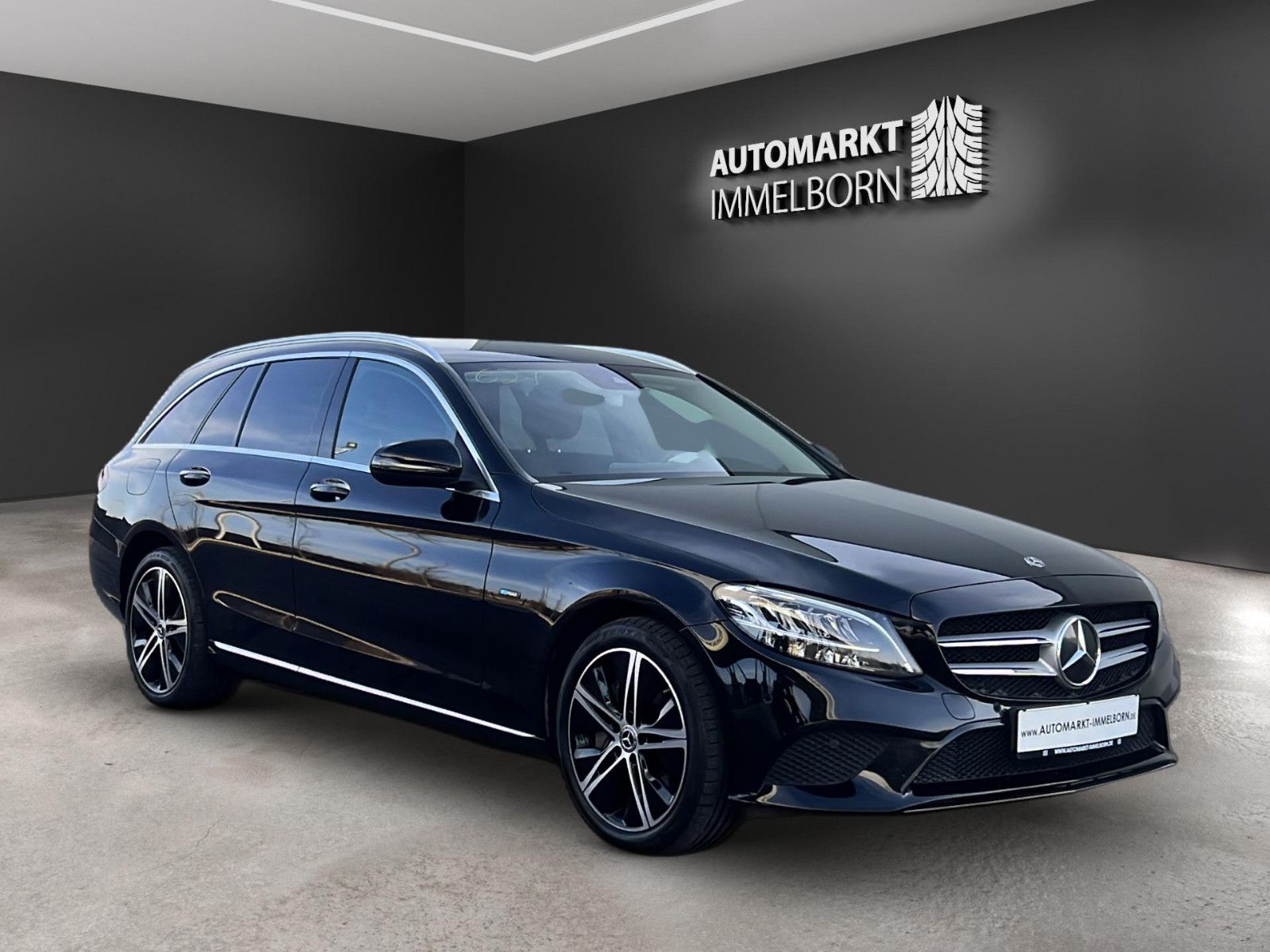 MERCEDES-BENZ C 300 T de Spur+Twinkel*Distro*LED*Comand*18*DAB