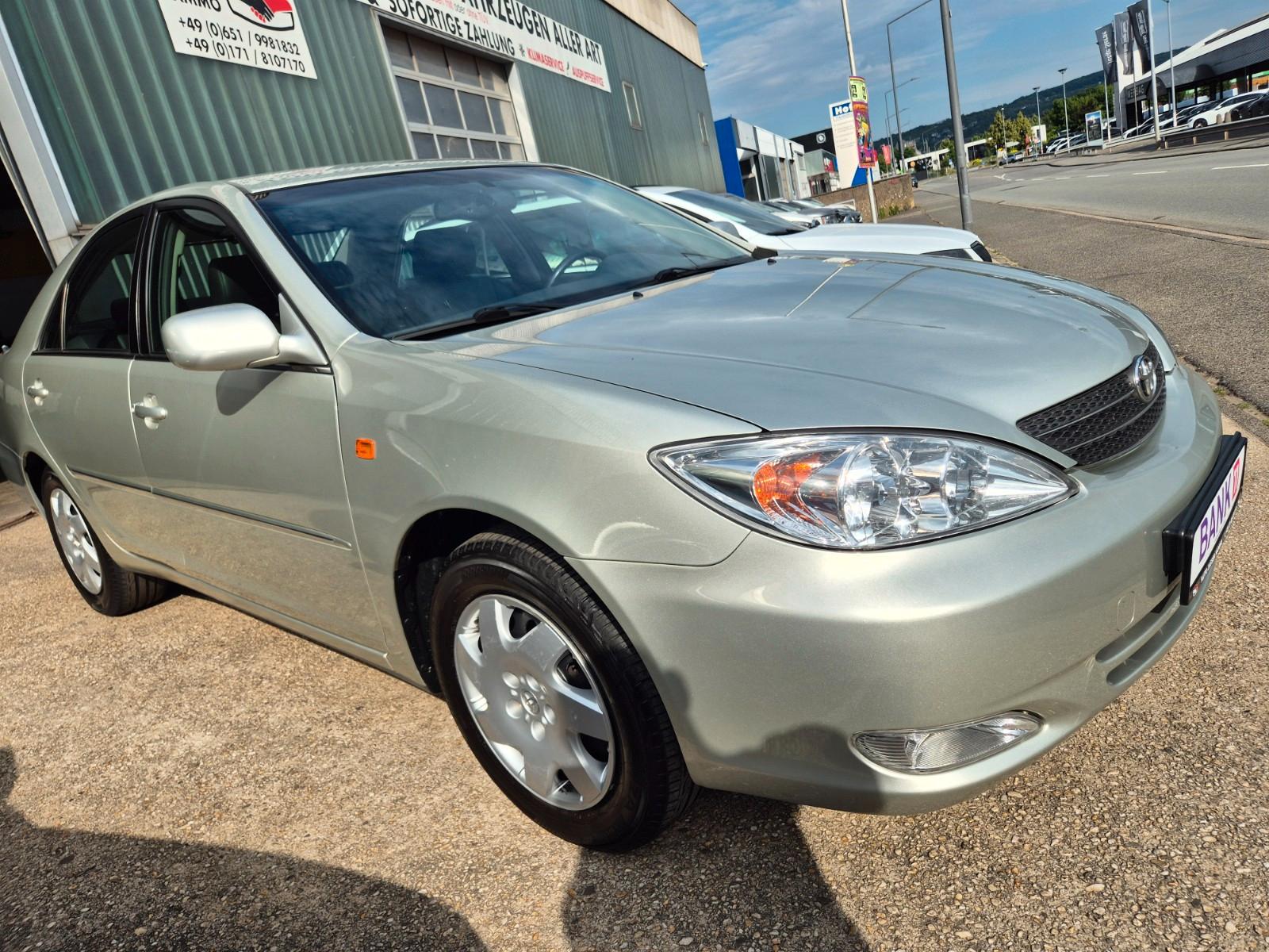 Toyota Camry 2.4 Auto