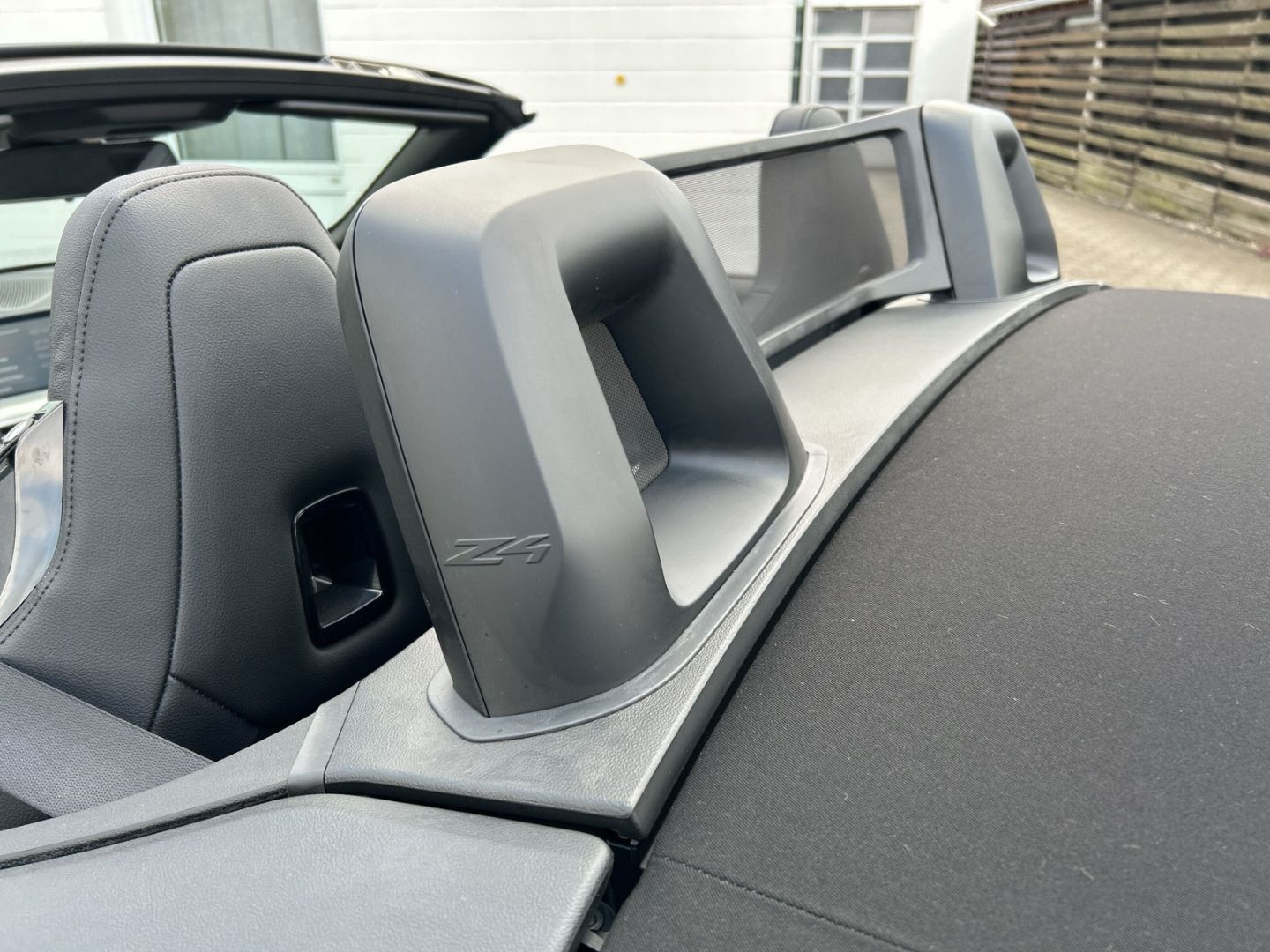 Fahrzeugabbildung BMW Z4 sDrive20i,M-Aerodynamik,DrivingAssistant,Komf