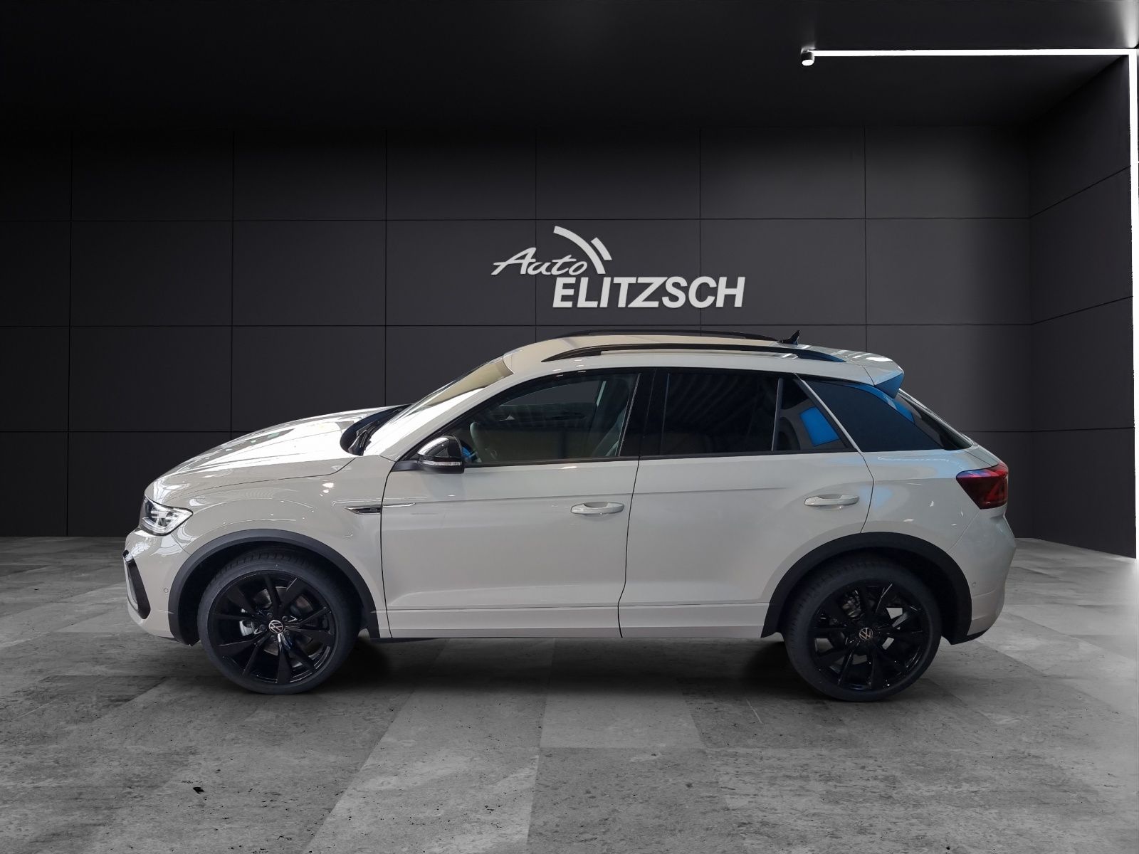 Fahrzeugabbildung Volkswagen T-Roc TSI R-Line DSG IQ.Light ACC SHZ RearView A