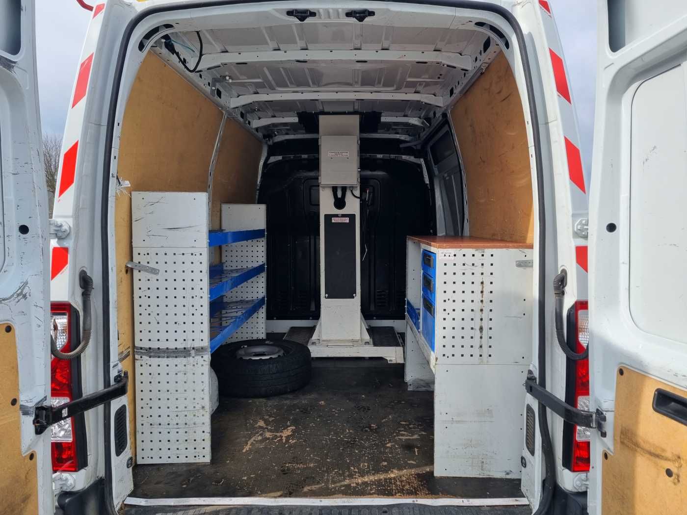 Fahrzeugabbildung Renault Master 2.3 dCi / KLUBB K32, 12,5m