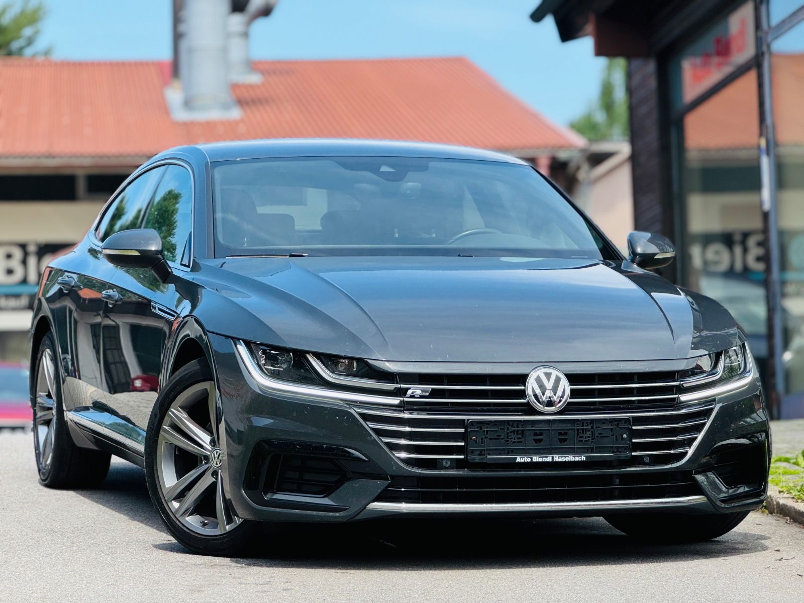 VW Arteon R-Line