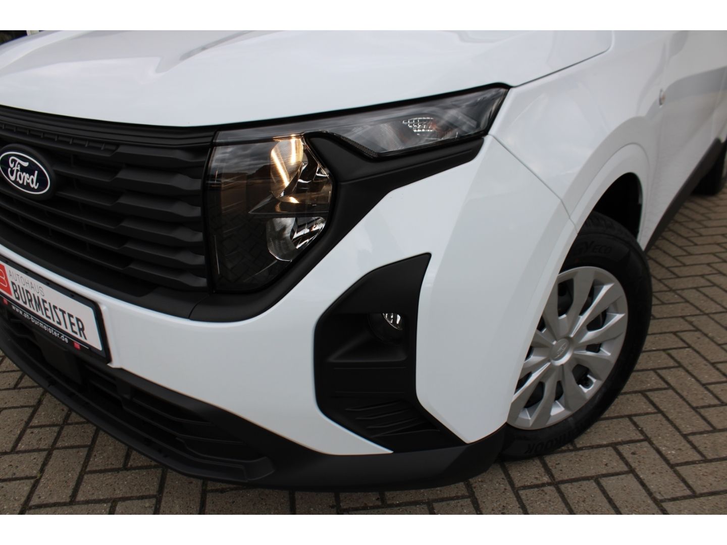 FORD Transit Courier 1.0 EcoBoost Trend Full Link PDC - Image 24