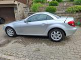 Mercedes-Benz SLK 200 KOMP*Airscarf*Sitzheizung*Leder - gebrauchte Mercedes-Benz SLK 200 aus dem Jahr 2010