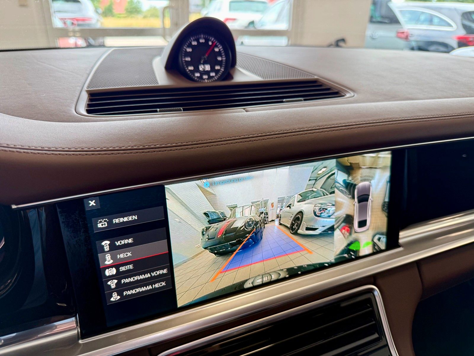 Fahrzeugabbildung Porsche Panamera Turbo PCCB/Panorama/SportDesign/ACC/DAB