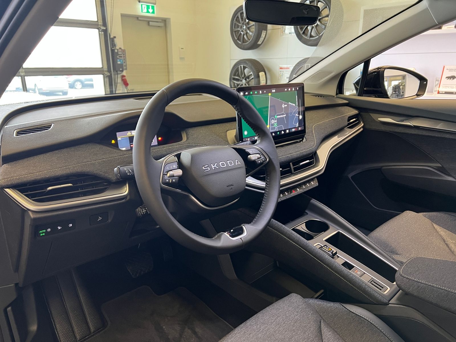 Fahrzeugabbildung SKODA Elroq 85 *AHK,Wärmepumpe,KESSY*