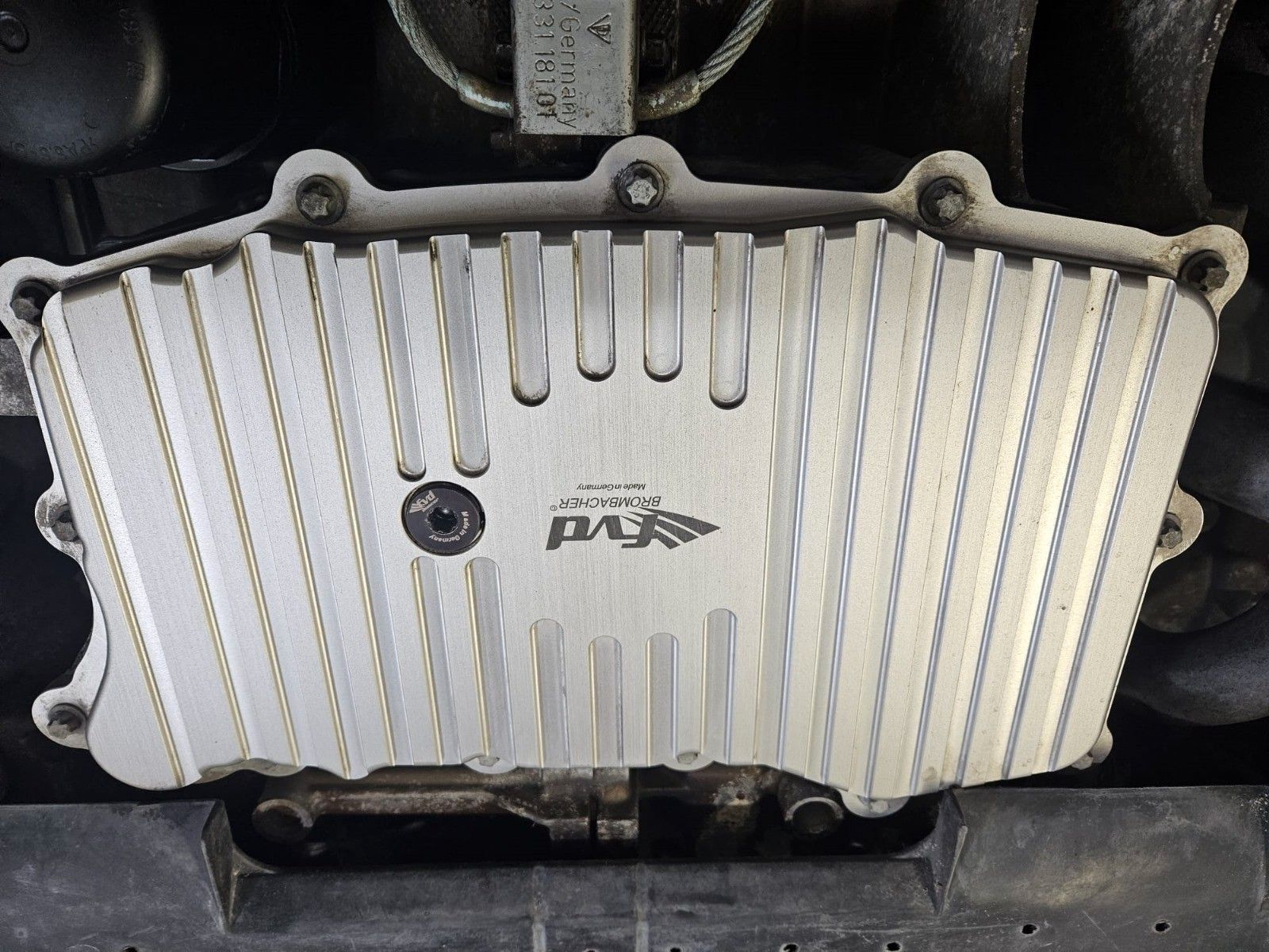 Fahrzeugabbildung Porsche Cayman S/ Rückfahrkamera/ KW-V3/OZ Ultraleggera