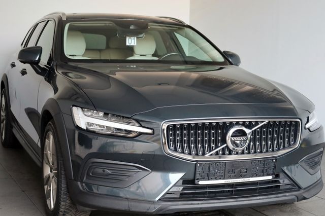 Volvo V60 CC AWD Leder,Navi,LED,PanDach,ACC,Autopilot