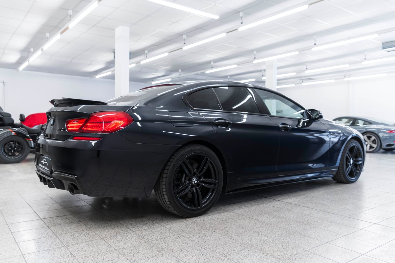 Fahrzeugabbildung BMW 640i xDrive GC M-SPORTPAKET HUD LED H&K