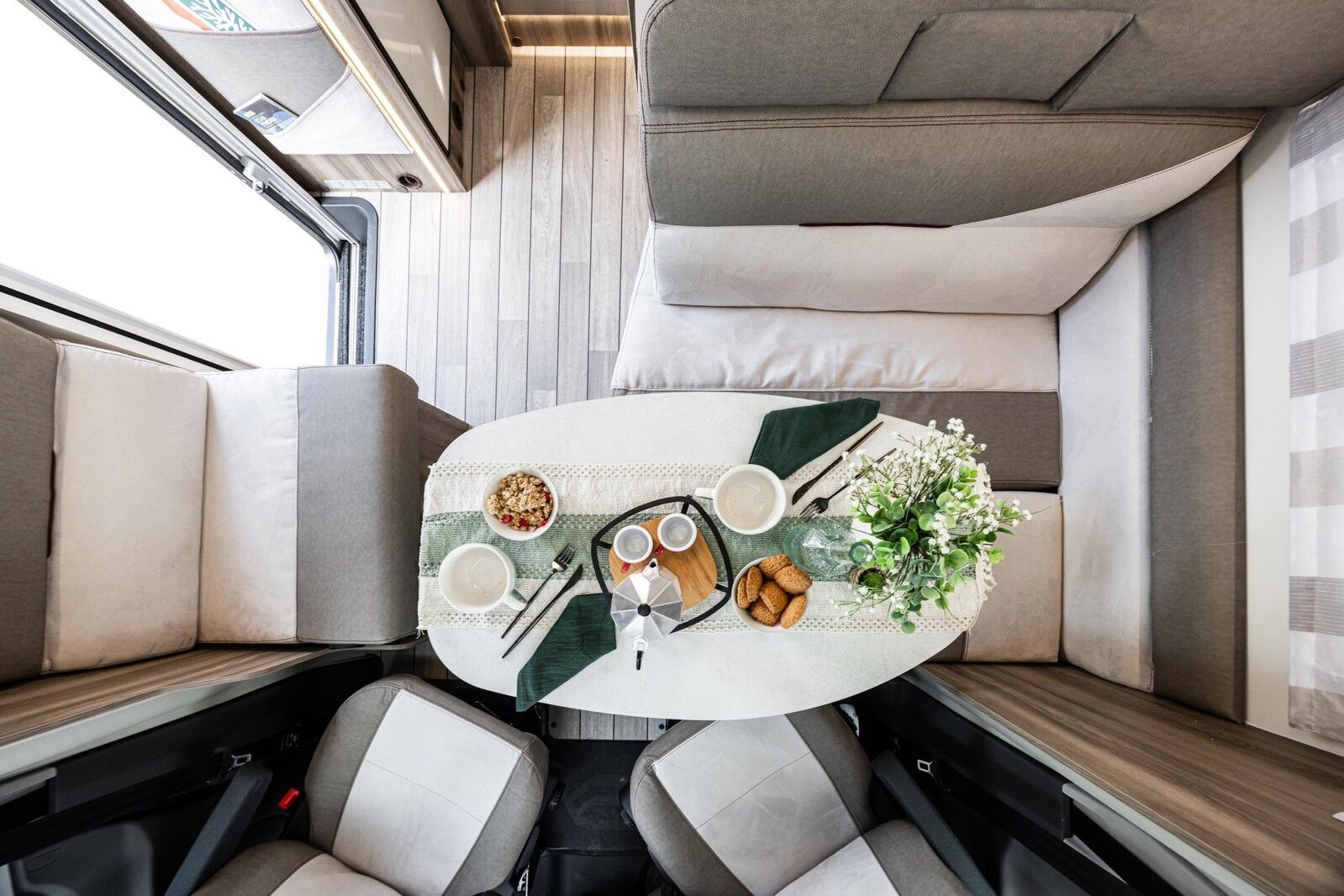 Fahrzeugabbildung Roller Team Kronos 266 TL Ford