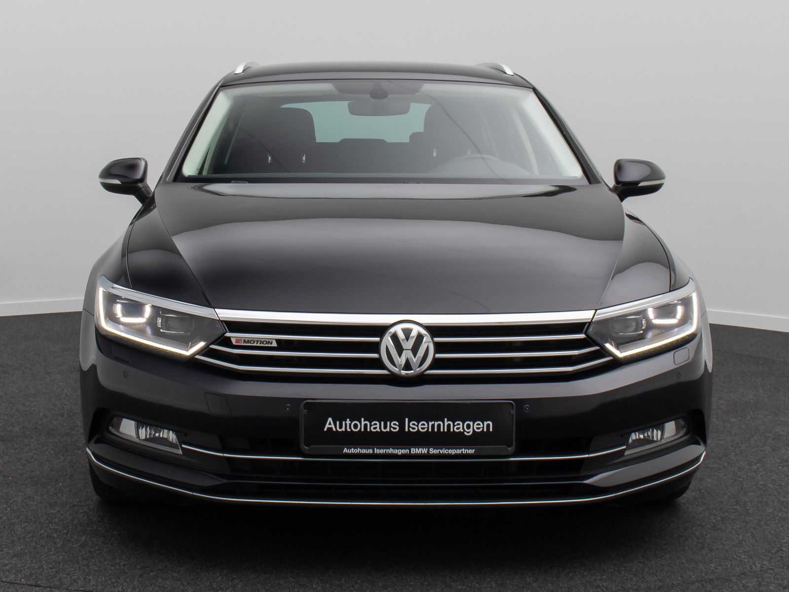 Fahrzeugabbildung Volkswagen Passat Variant 2.0 Highline PDC Massage AHK 18"
