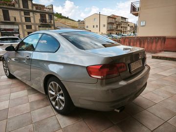 BMW 320 - 6