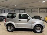 Suzuki Jimny 1.3i 4WD CON RIDOTTE-CLIMA-AUTORADI - gebrauchte Suzuki Jimny aus dem Jahr 2009