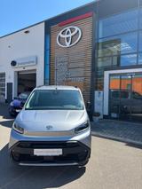 Toyota Proace City Verso L1 Team Deutschland Neuwertig - Toyota Proace (Verso) Benzin Gebrauchtwagen