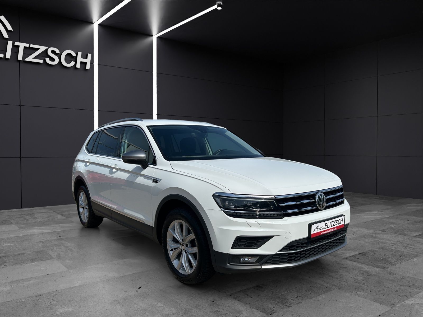 Fahrzeugabbildung Volkswagen Tiguan Allspace TSI Highline DSG LED Navi ACC AI
