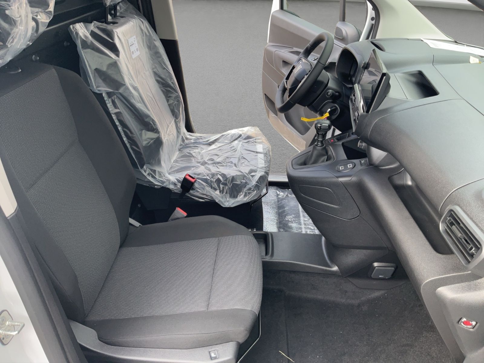 Fahrzeugabbildung Fiat Doblo L2 KaWa 1.5 101 PS MT Kamera Klima
