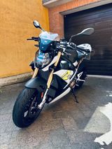 BMW S1000R