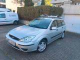 Ford Focus Kombi 1.6 Zetec-S 8 Fach bereift - Ford Focus: Zetec