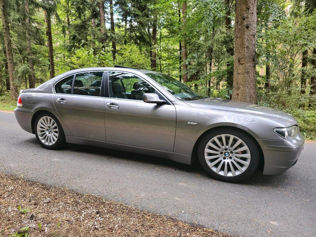 BMW 730