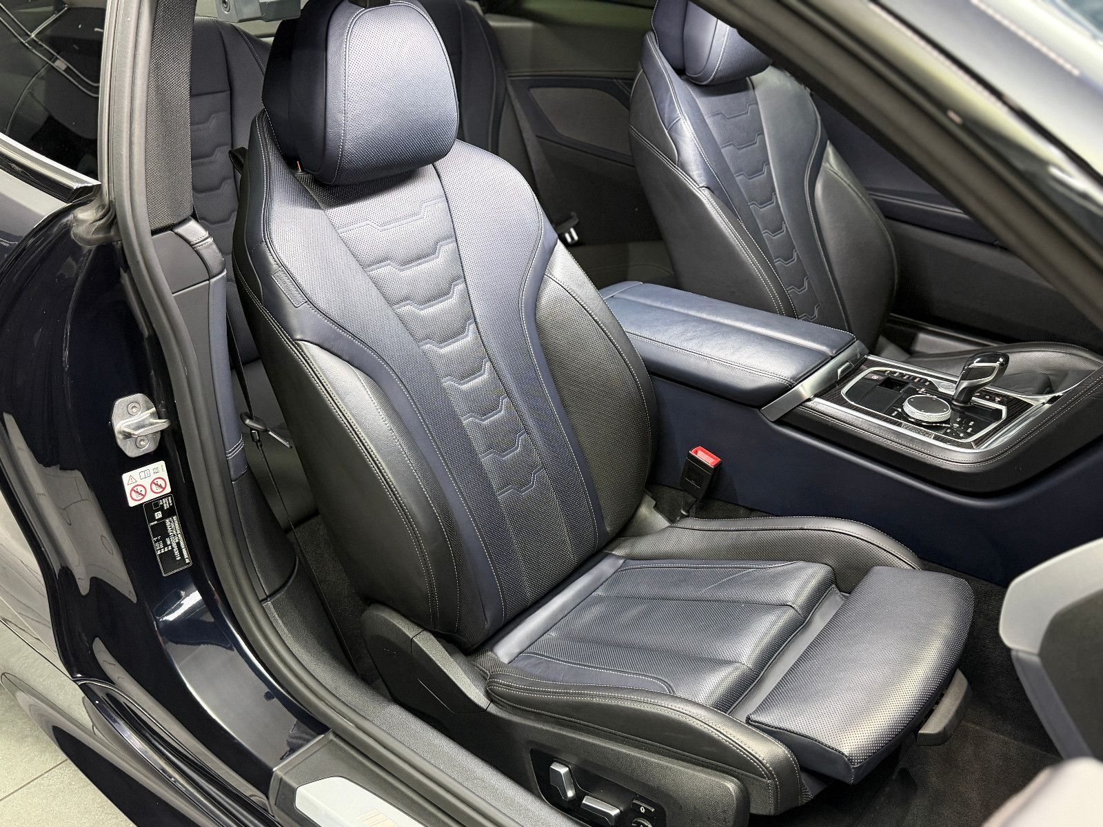 Fahrzeugabbildung BMW 840i xDrive M Sport|INDIVIDUAL|LASER|360|HUD