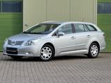 Toyota Avensis 1.8 Kombi Sol/AHK/Klimaaut. - Toyota Avensis Sol mit Benzin-Antrieb