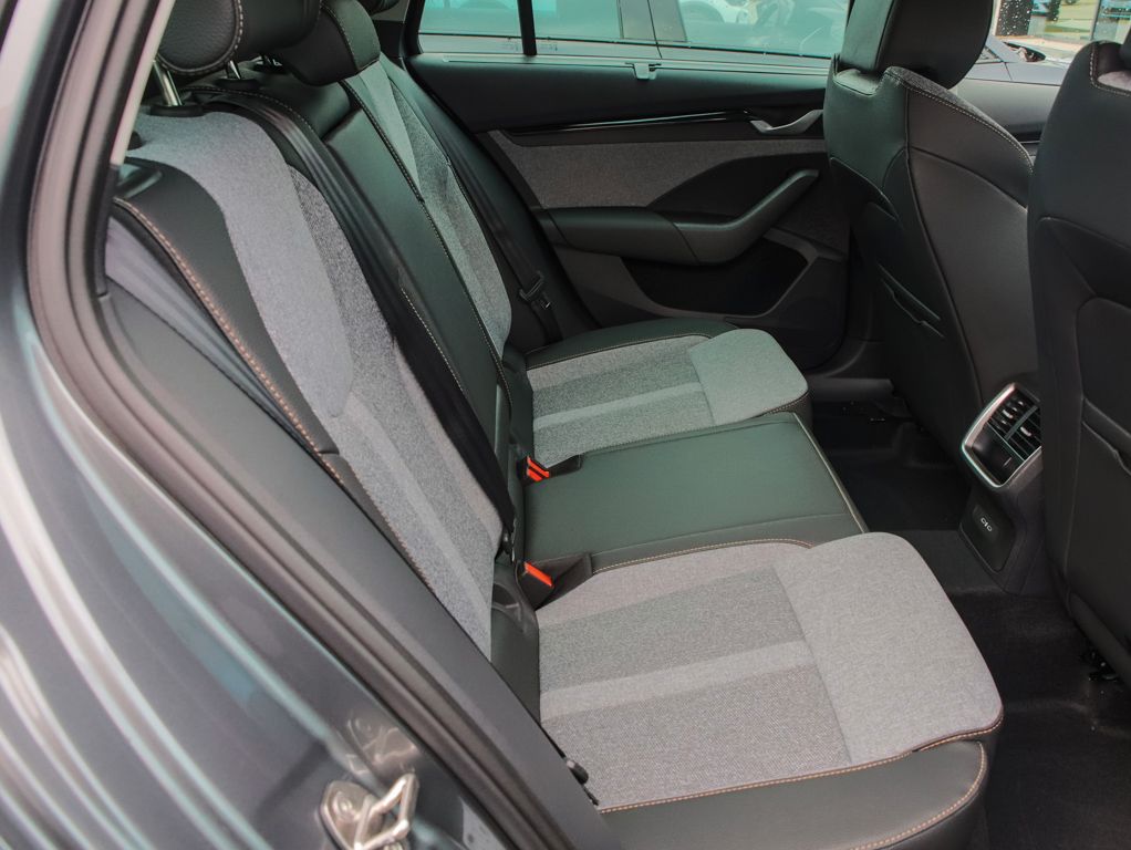 Skoda Octavia - Bild 9