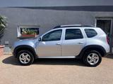 Dacia Duster Laureate 4x4*ALLRAD*SERVICE*TÜV NEU*GARAN - Dacia Duster Laureate mit Benzin-Antrieb