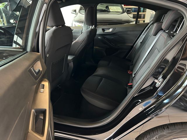 Ford Focus Lim. ST-Line