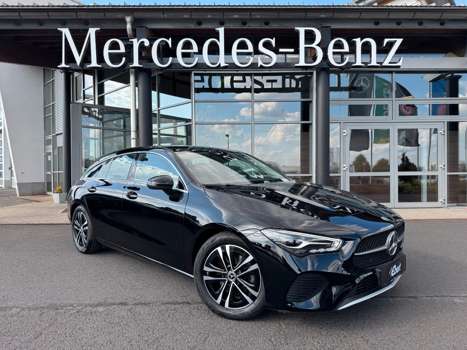 Fahrzeugabbildung Mercedes-Benz CLA 180 SB Kamera+LED+CarPlay+Spur+DAB