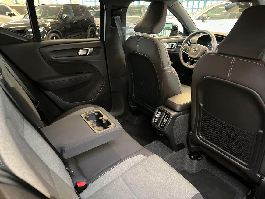 Volvo XC40 B3 Plus Black-Edition DKG Pixel-LED 360° Al