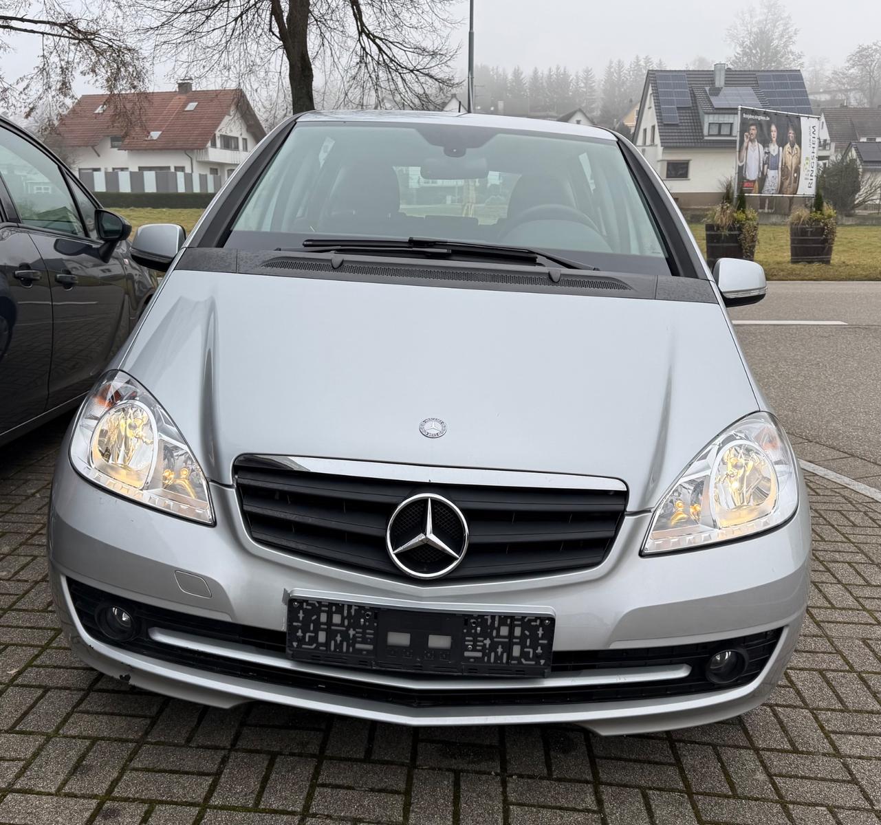 Mercedes-Benz A 180 Automatik Sitzheizung tüv 27